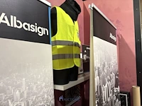 Partij diversen met bannerhouders en displays - afbeelding 3 van  19