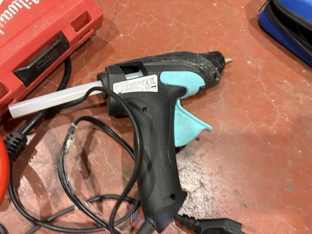 Partij diversen met gereedschap en toebehoren - afbeelding 2 van  15