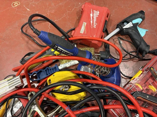 Partij diversen met gereedschap en toebehoren - afbeelding 7 van  15