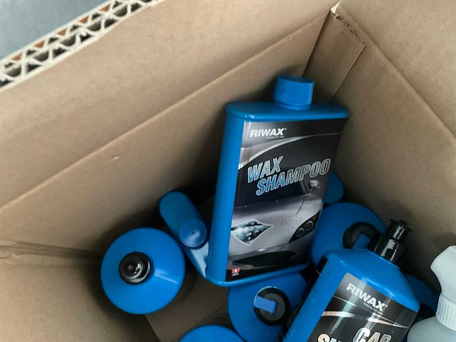 Partij diversen waaronder autoclean producten - afbeelding 1 van  7