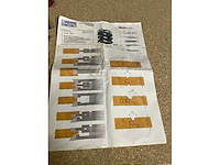 Partij diversen waaronder diverse freeskoppen en toebehoren - afbeelding 13 van  48