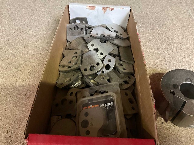 Partij diversen waaronder diverse freeskoppen en toebehoren - afbeelding 32 van  48