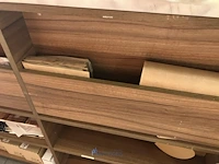 Partij diversen waaronder diverse glazen, imitatieplanten, diverse verpakkingsmaterialen - afbeelding 10 van  26