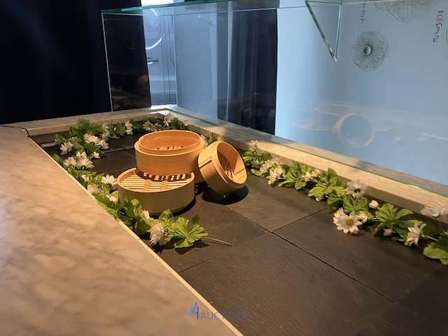 Partij diversen waaronder diverse glazen, imitatieplanten, diverse verpakkingsmaterialen - afbeelding 16 van  26