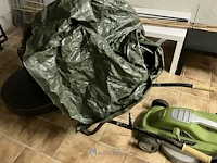 Partij diversen waaronder grasmachine central park, kruiwagen, tuinafvalzakken, divers - afbeelding 4 van  9