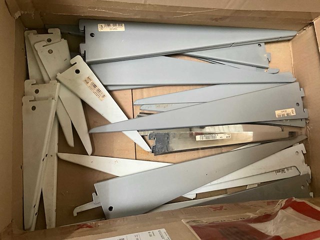 Partij diversen waaronder profielen en haken - afbeelding 3 van  12