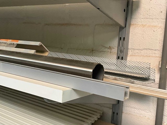 Partij diversen waaronder profielen en haken - afbeelding 10 van  12