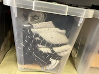 Partij diversen waaronder pvc potten, deksels, pvc kommen, pvc opbergboxen, handdoeken, 2 - afbeelding 7 van  18