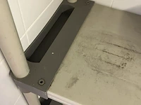 Partij diversen waaronder pvc potten, deksels, pvc kommen, pvc opbergboxen, handdoeken, 2 - afbeelding 10 van  18