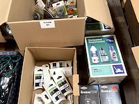 Partij diversen, wo. bougies, gardena toebehoren, olie enz. - afbeelding 1 van  4