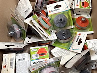 Partij diversen, wo. bougies, gardena toebehoren, olie enz. - afbeelding 4 van  4