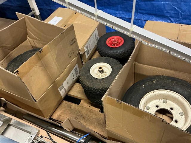 Partij diversen - afbeelding 3 van  15