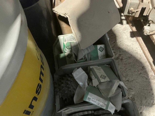 Partij diversen - afbeelding 11 van  13