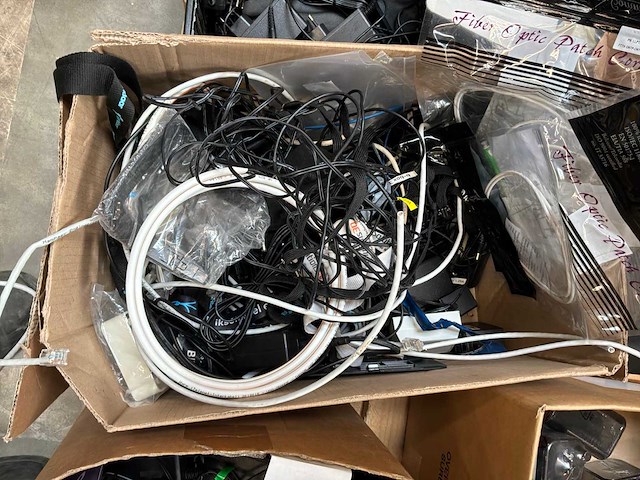 Partij diversen - afbeelding 2 van  14