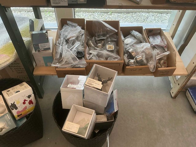 Partij diversen - afbeelding 29 van  29