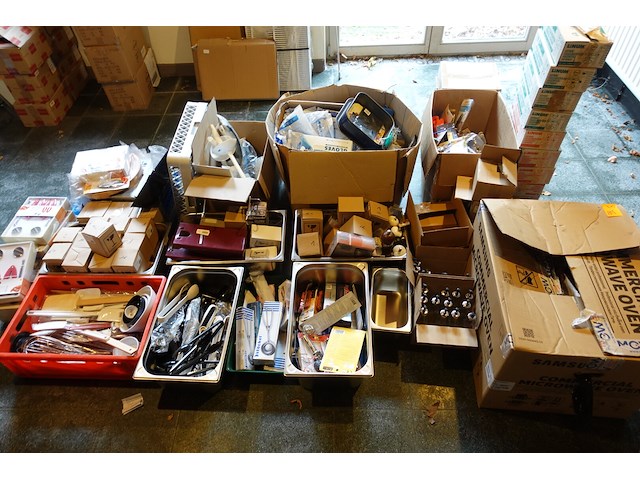 Partij diversen - afbeelding 1 van  20