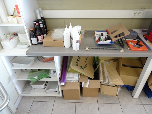 Partij diversen - afbeelding 1 van  21