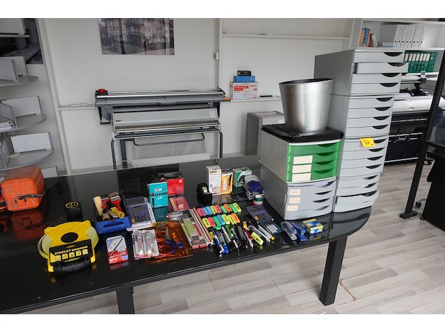 Partij diversen - afbeelding 1 van  6