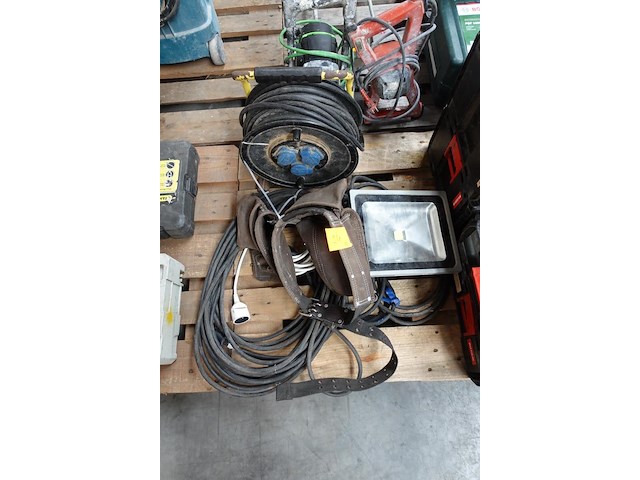 Partij diversen - afbeelding 1 van  4