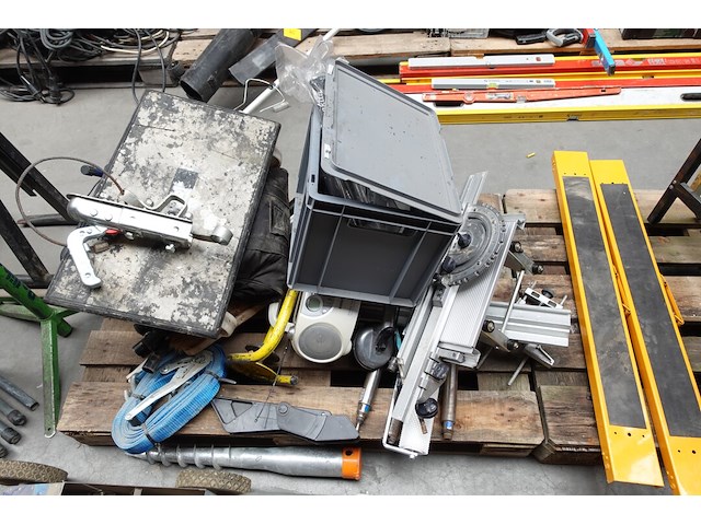 Partij diversen - afbeelding 1 van  9