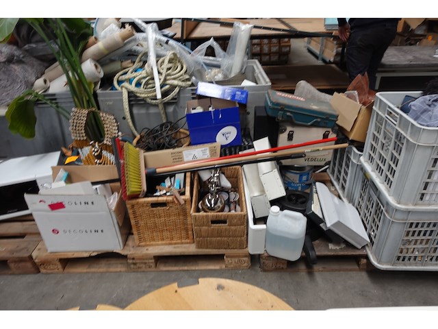 Partij diversen - afbeelding 1 van  10