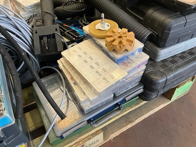 Partij diversen - afbeelding 3 van  15