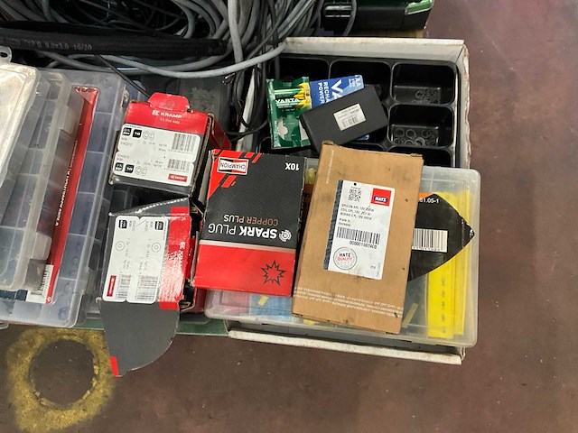 Partij diversen - afbeelding 11 van  15