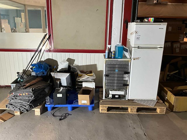 Partij diversen - afbeelding 1 van  5