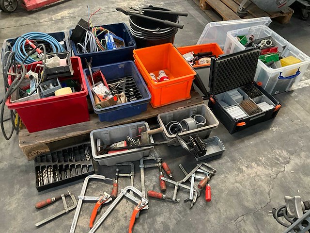 Partij diversen - afbeelding 1 van  22