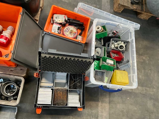 Partij diversen - afbeelding 16 van  22