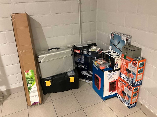 Partij diversen - afbeelding 1 van  11