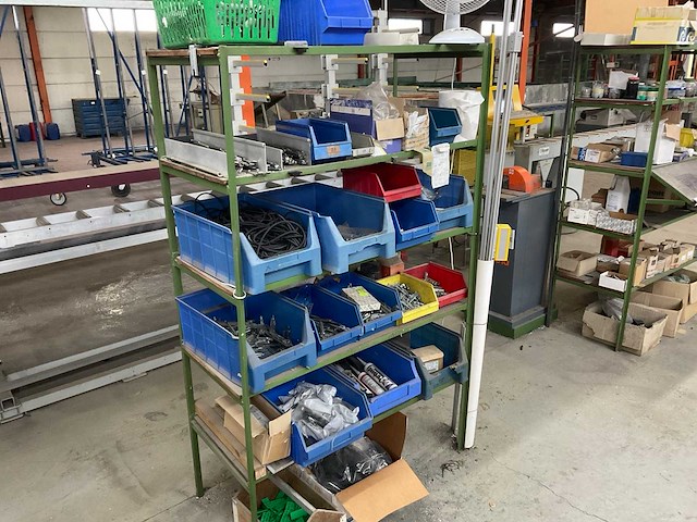 Partij diversen - afbeelding 1 van  9