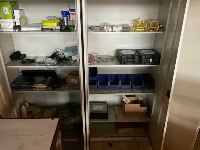 Partij diversen - afbeelding 1 van  11