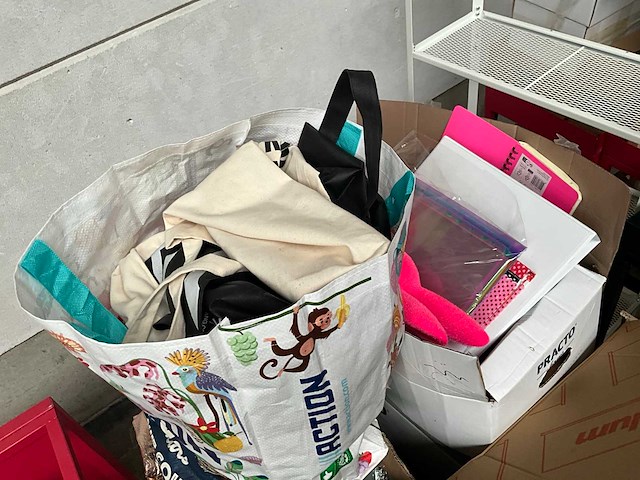 Partij diversen - afbeelding 4 van  9