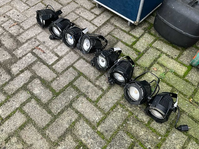 Partij dj materiaal - afbeelding 11 van  25