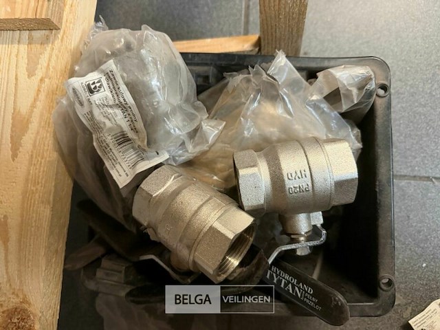 Partij doorvoerkranen - afbeelding 3 van  3