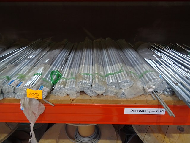 Partij draadstangen - afbeelding 3 van  7