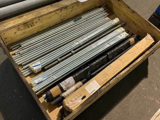 Partij draadstangen - afbeelding 1 van  4