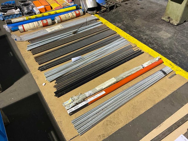 Partij draadstangen - afbeelding 3 van  3