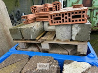 Partij driehoekige klinkers - afbeelding 4 van  4