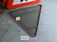 Partij driehoekige verkeersborden - afbeelding 4 van  4