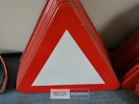 Partij driehoekige verkeersborden - afbeelding 3 van  4