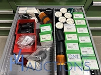 Partij drukknoppen en schakelaars schneider - afbeelding 14 van  17