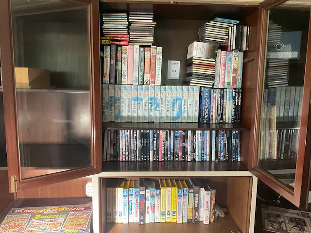 Partij dvd en vhs - afbeelding 1 van  6
