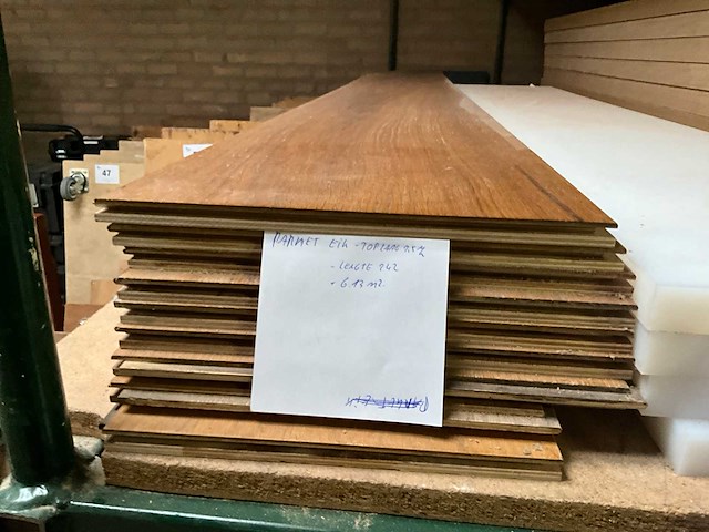 Partij eiken toplaag parketplanken - afbeelding 2 van  3