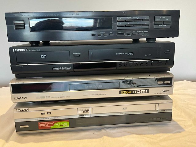 Partij electronica - afbeelding 1 van  3