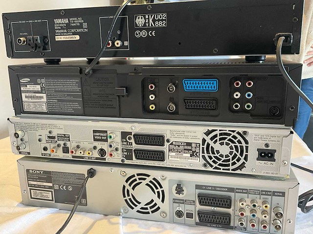 Partij electronica - afbeelding 2 van  3