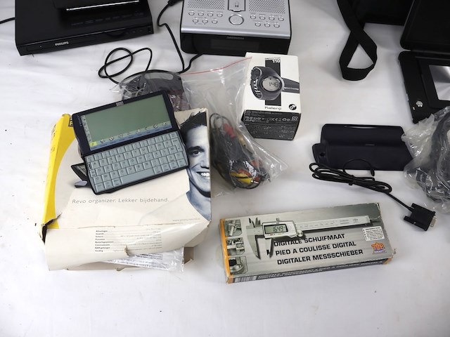 Partij electronica - afbeelding 4 van  8