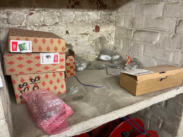 Partij elektra toebehoren - afbeelding 17 van  23