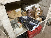 Partij elektra toebehoren - afbeelding 23 van  23